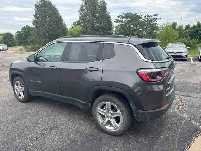 2024 Jeep Compass Latitude 4X4 photo 4