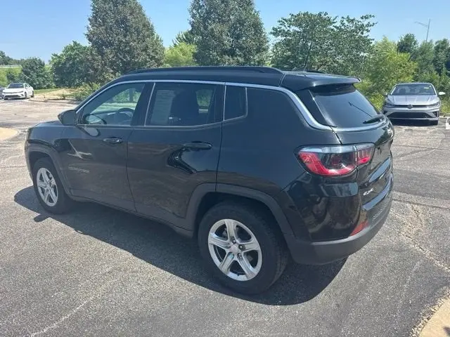 2024 Jeep Compass Latitude 4X4 photo 4