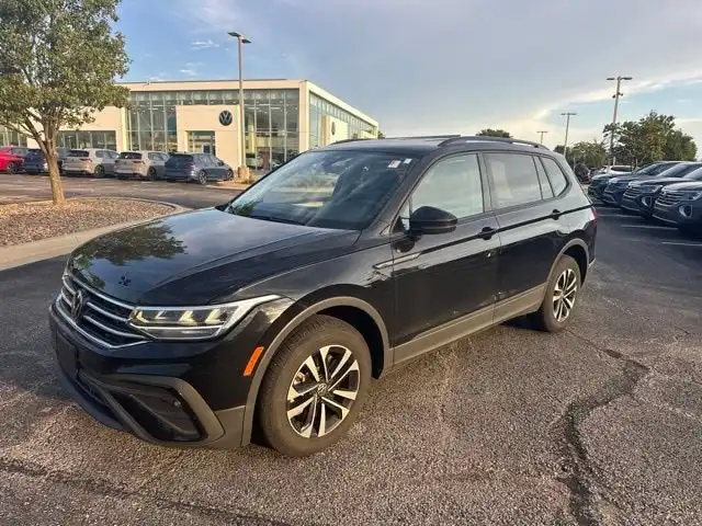 2024 Volkswagen Tiguan 2.0T S 4Motion's photo