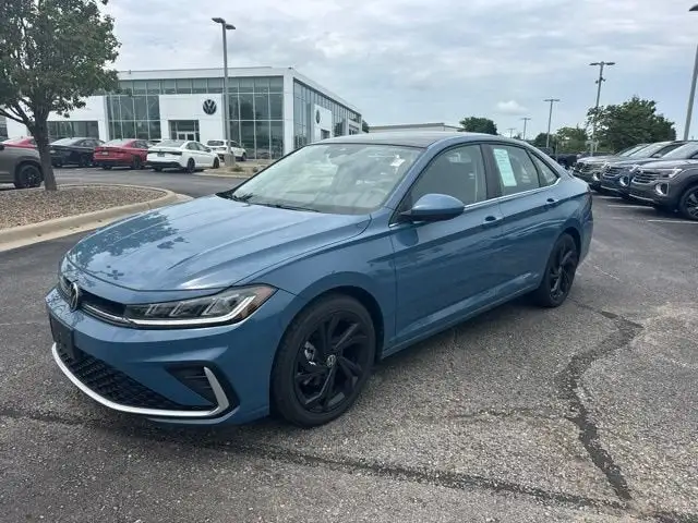 2026 Volkswagen Jetta 1.5T SE Auto SULEV's photo