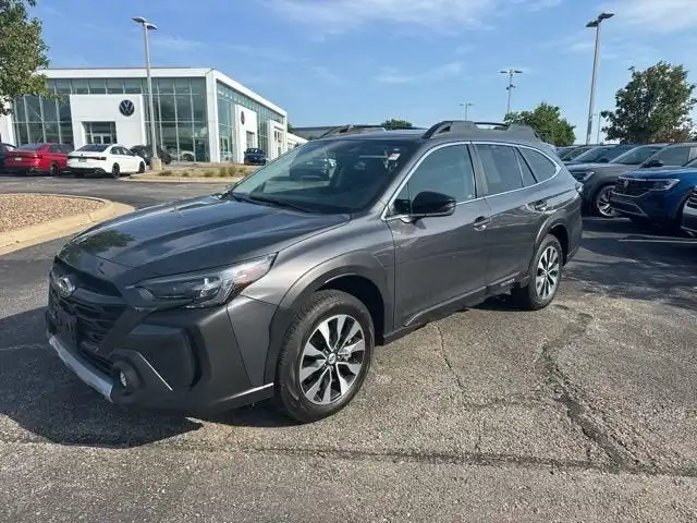 2024 Subaru Outback Limited's photo