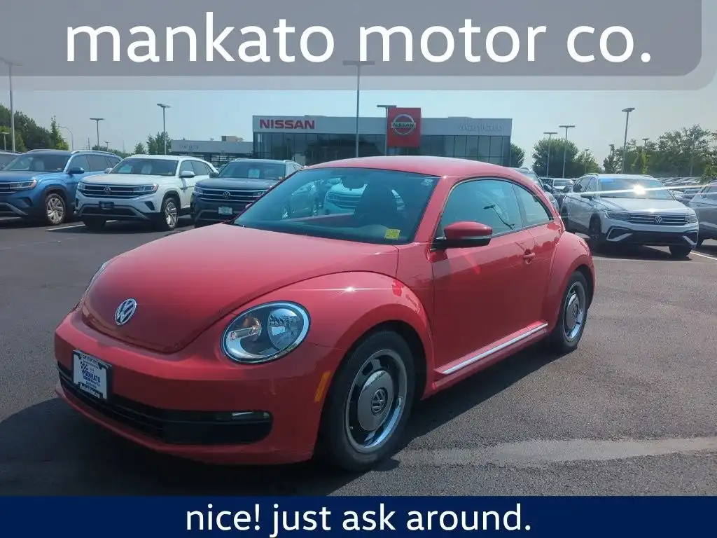 2012 Volkswagen Beetle 2.5L Auto w/Sound & Nav. PZEV's photo