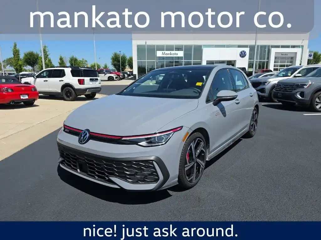 2026 Volkswagen Golf GTI 2.0T SE 4-Door DSG's photo
