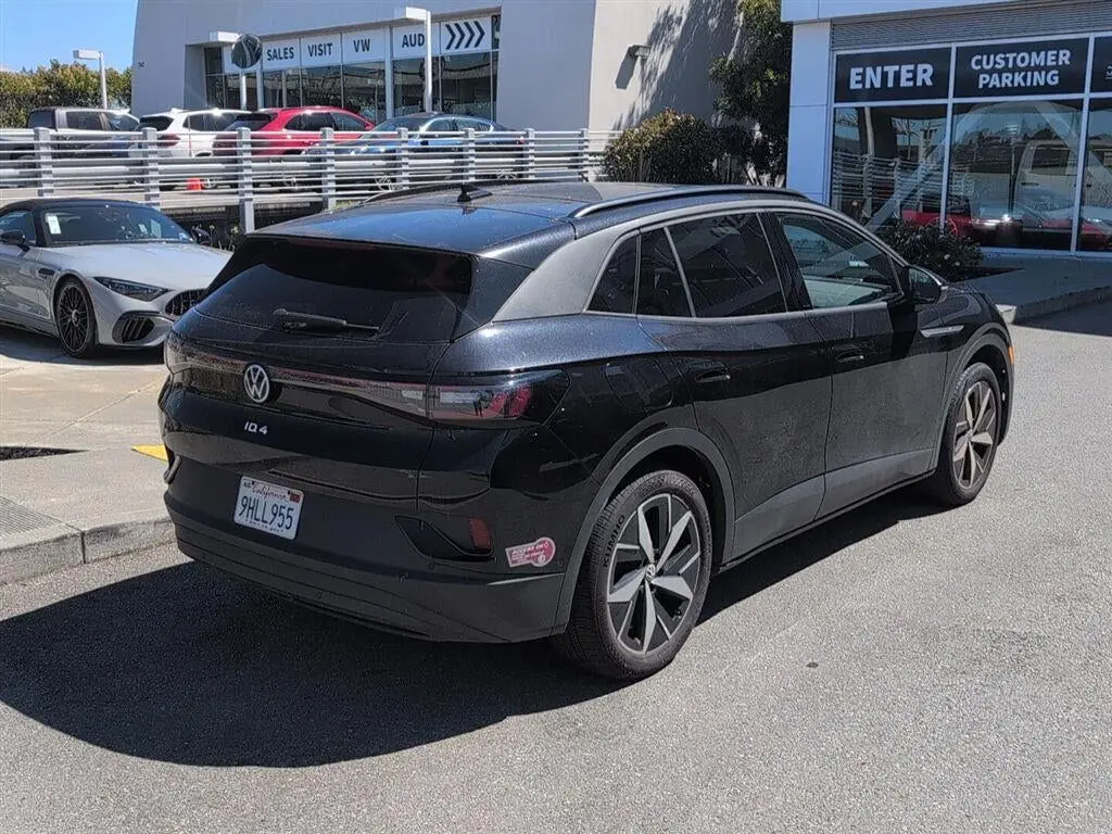 2023 Volkswagen ID.4 S photo 5