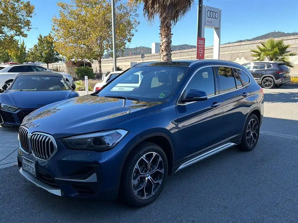 2021 BMW X1 xDrive28i's photo