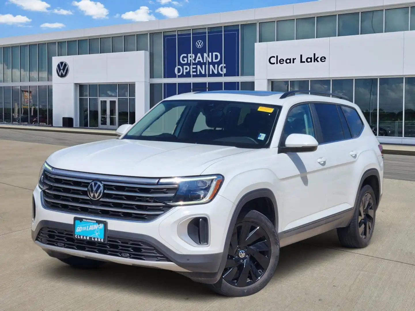 2024 Volkswagen Atlas 2.0T SE w/Tech's photo
