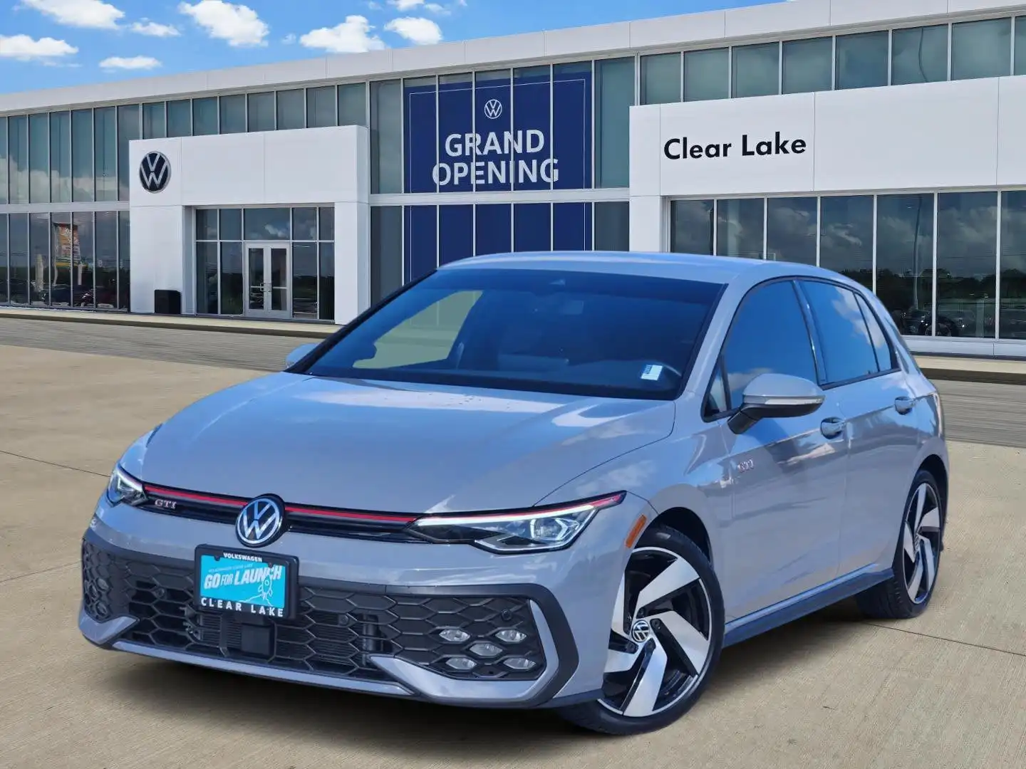 2025 Volkswagen Golf GTI 2.0T S 4-Door DSG's photo