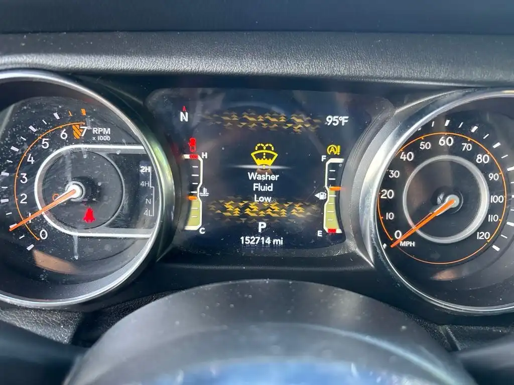 2021 Jeep Gladiator Overland's photo