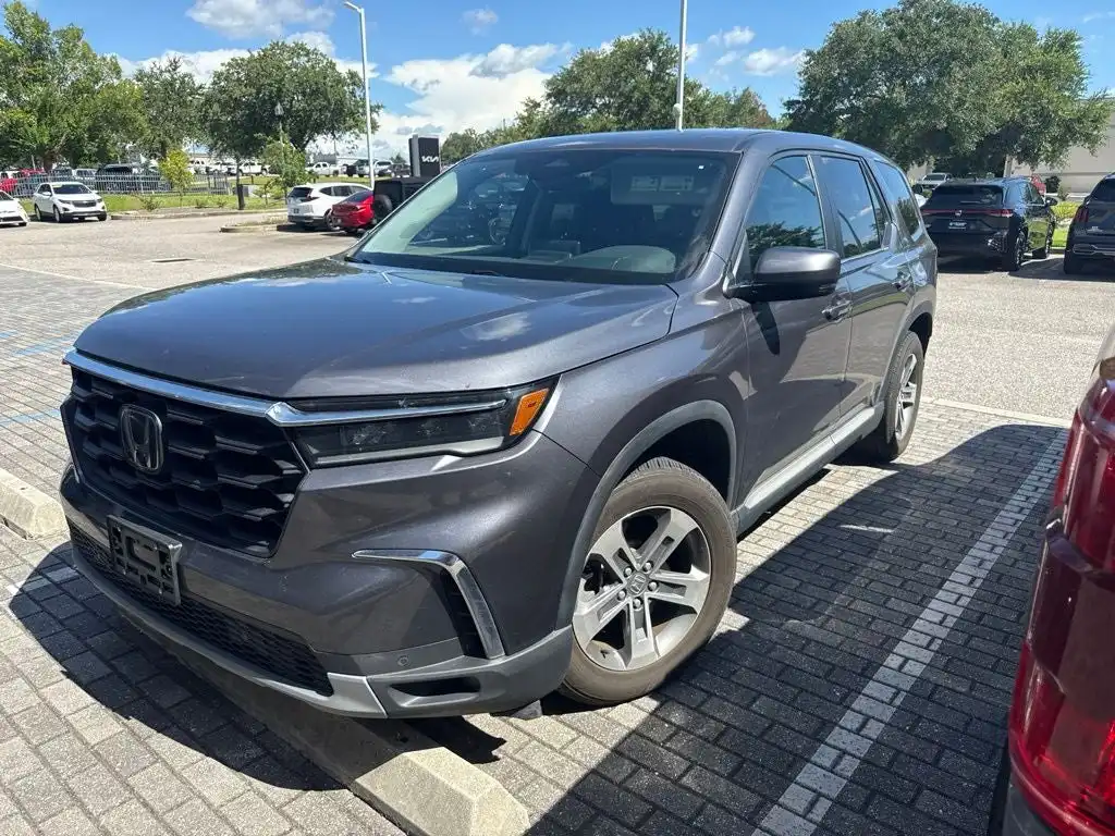 2023 Honda Pilot EX-L 7-Occupant 2WD's photo