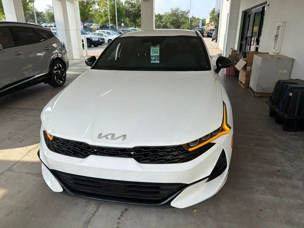 2023 Kia Optima GT-Line FWD's photo