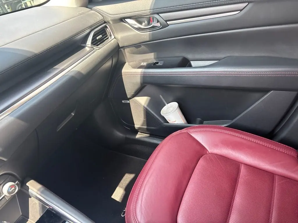 2021 Mazda CX-5 Carbon Edition Auto photo 4