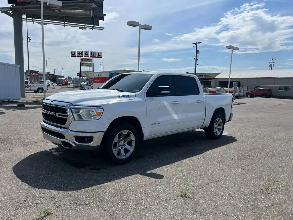 2022 RAM 1500 Big Horn/Lone Star 4WD Crew Cab 5'7's photo