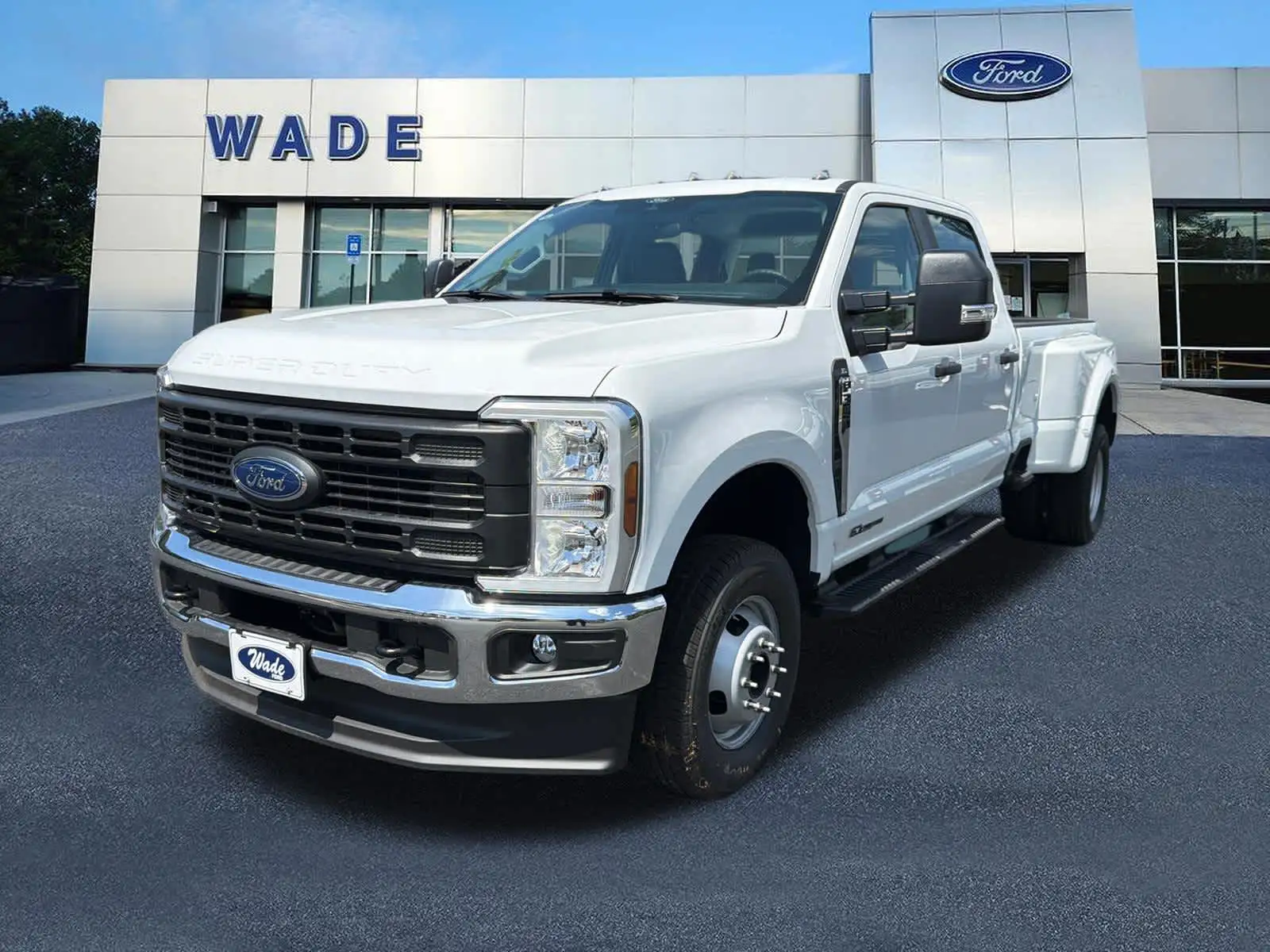 2026 Ford F-350 XL 4WD Crew Cab DRW 8' Box's photo