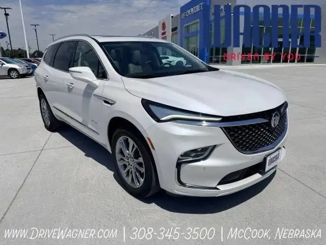 2023 Buick Enclave Avenir AWD's photo