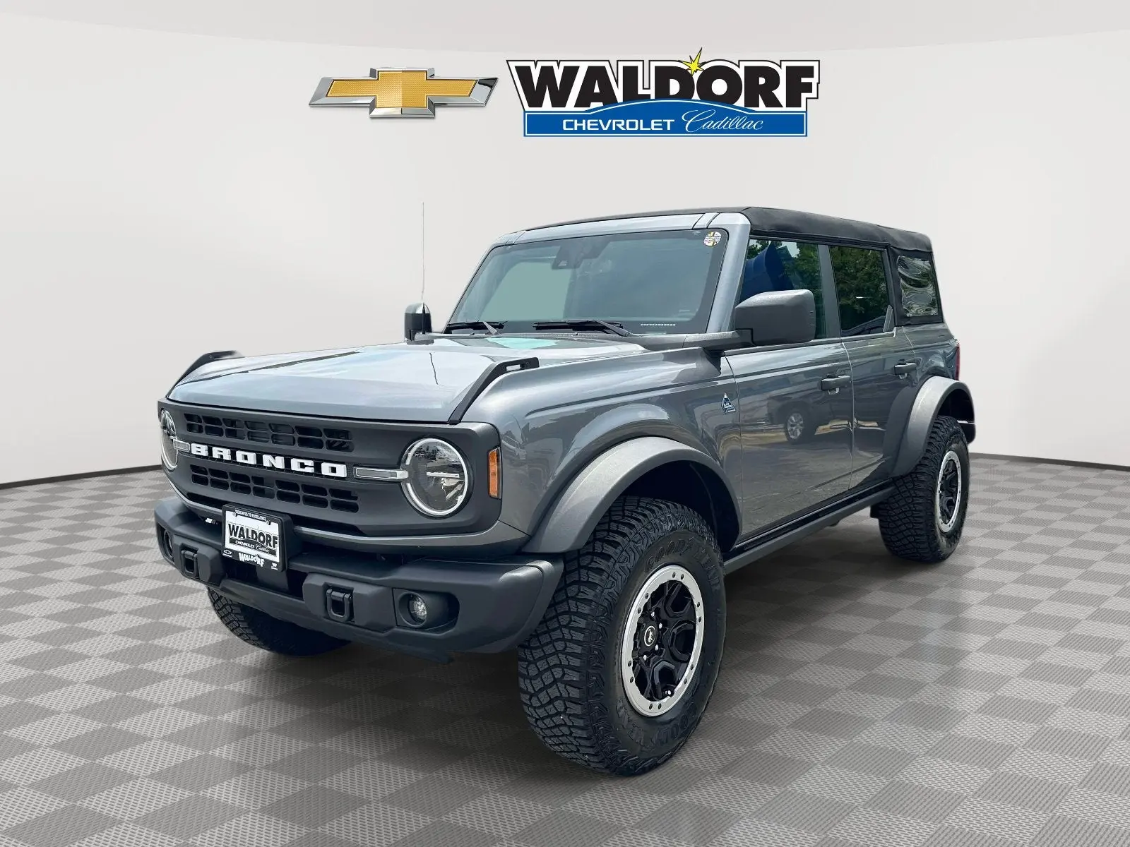 2024 Ford Bronco Black Diamond Mid (322A) 4x4 photo 3