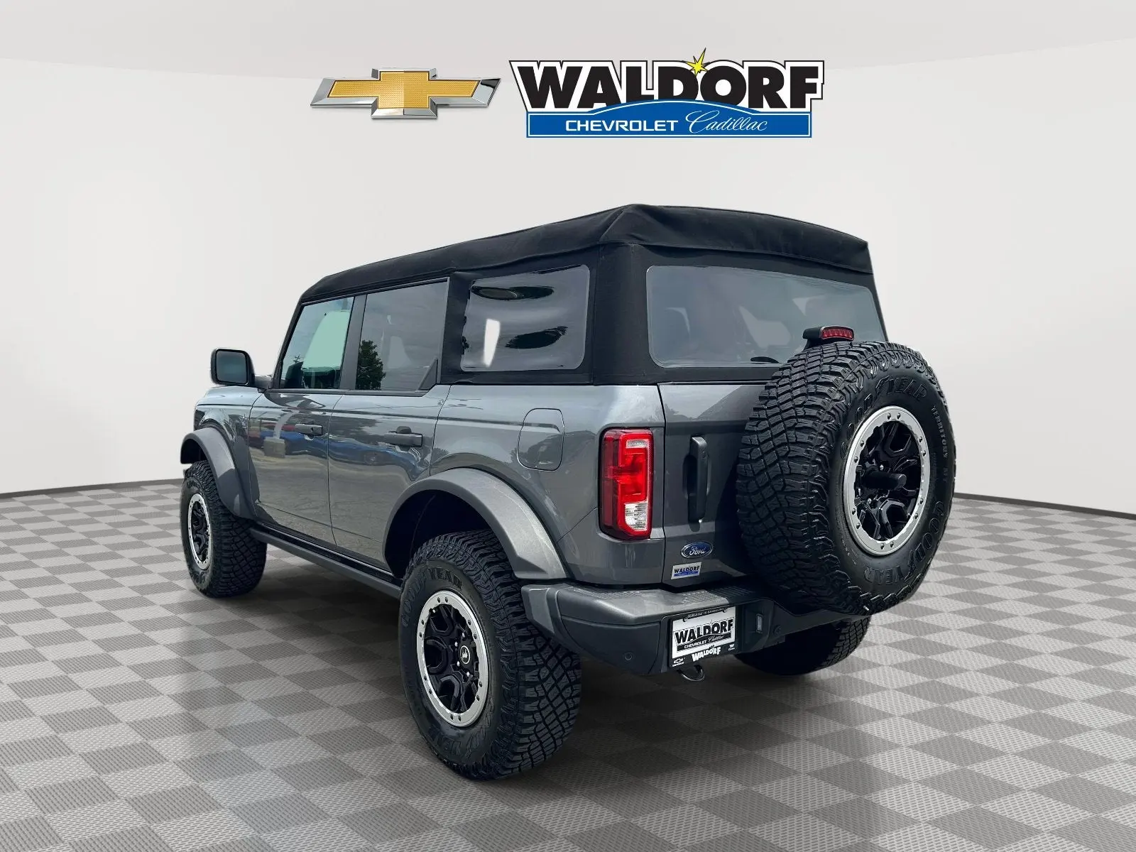 2024 Ford Bronco Black Diamond Mid (322A) 4x4 photo 4