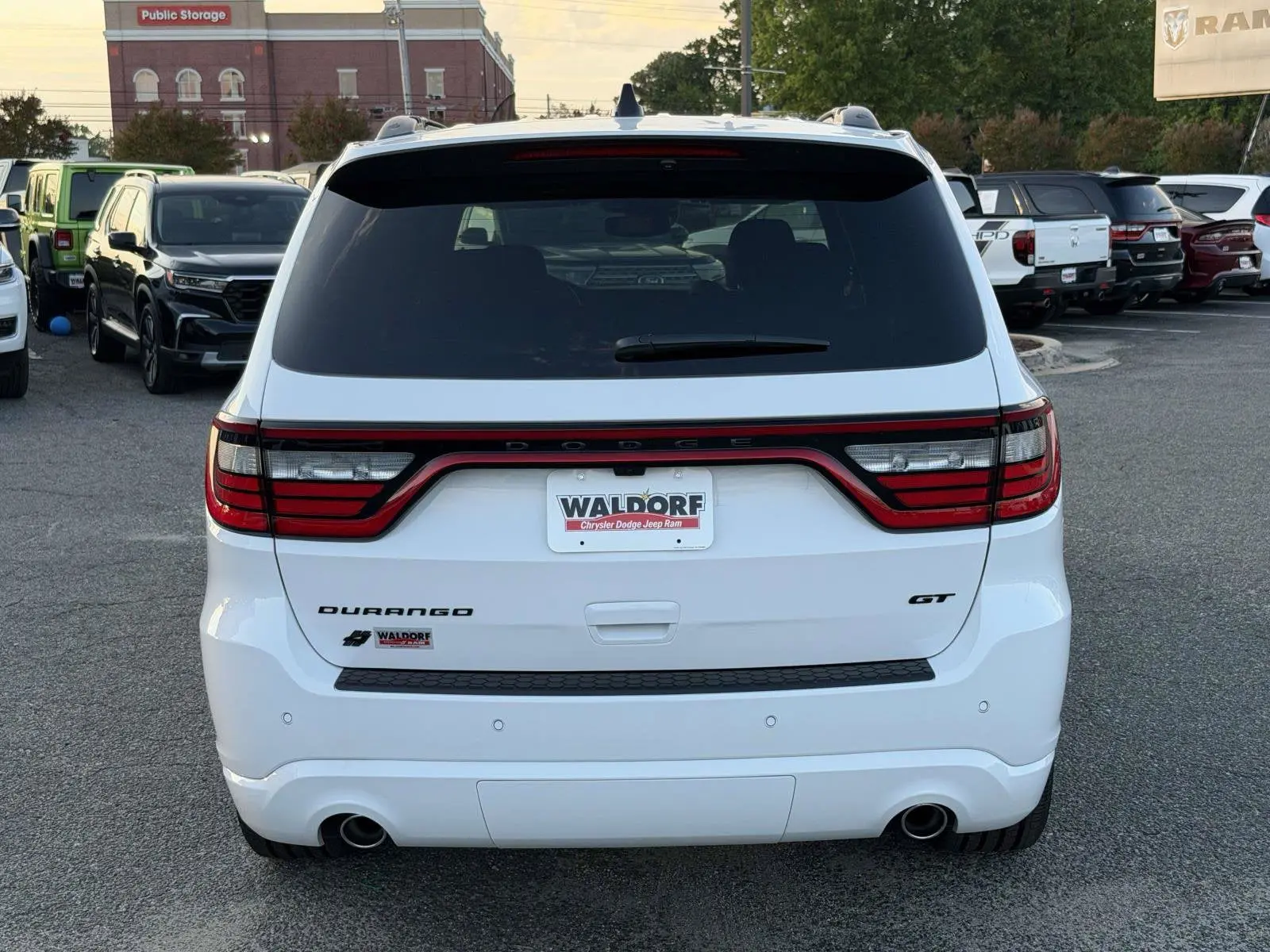 2027 Dodge Durango HEMI V8 GT AWD photo 3