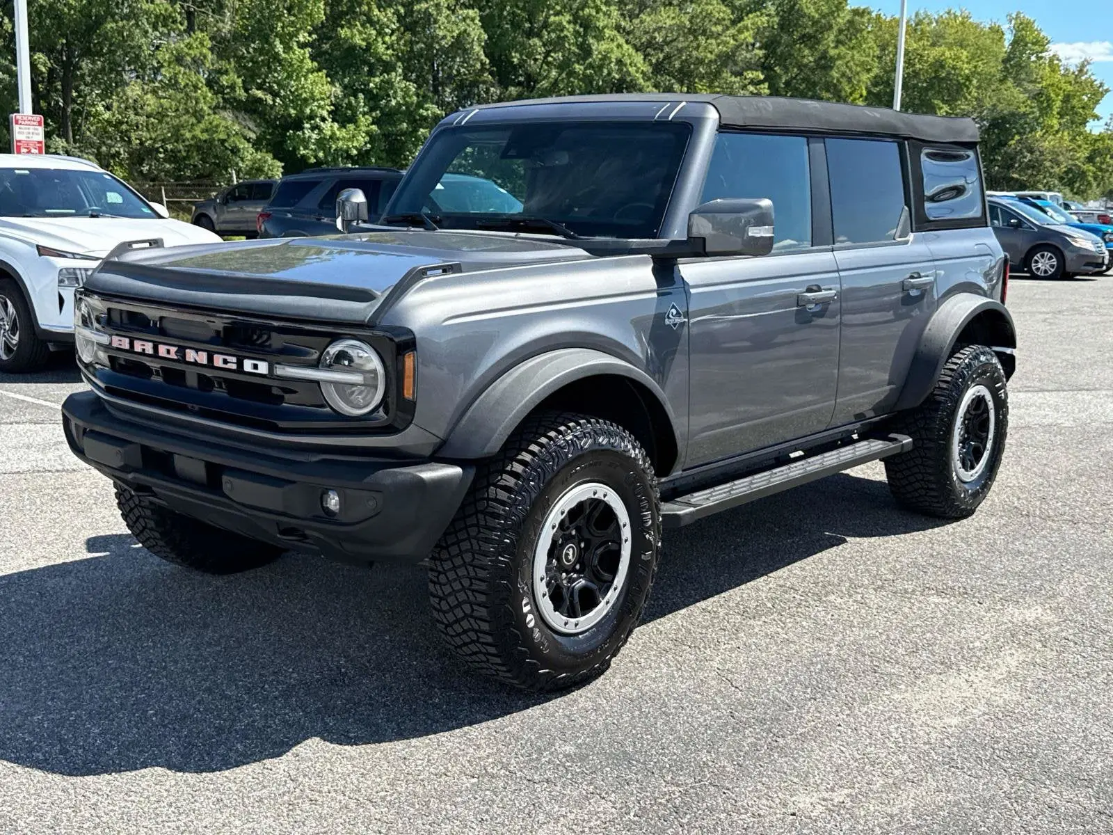 2023 Ford Bronco Outer Banks 4WD photo 5