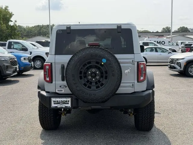 2026 Ford Bronco Outer Banks 4x4 photo 3