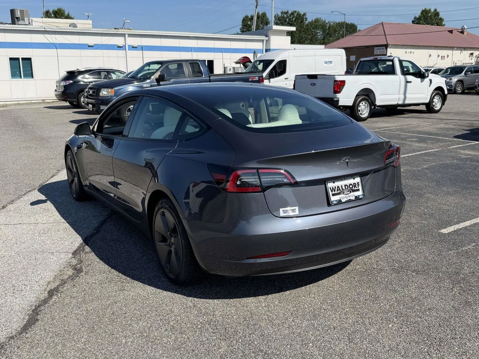 2023 Tesla Model 3 Base photo 4