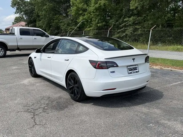 2021 Tesla Model 3 Standard Range Plus photo 4