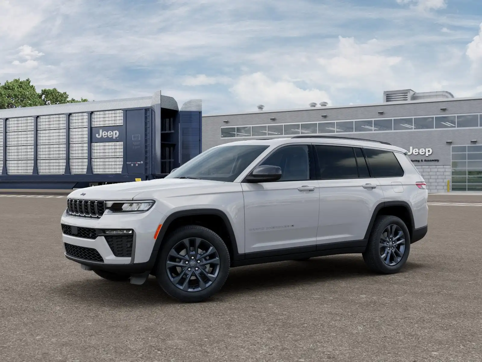 2026 Jeep Grand Cherokee L 85th Anniversary Edition's photo