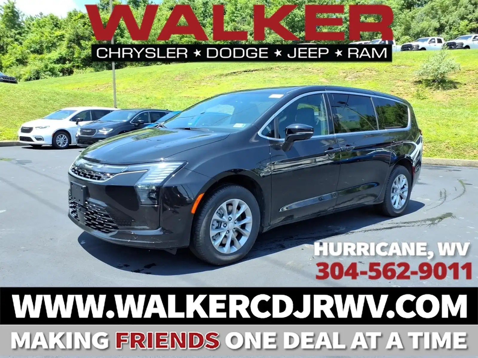 2027 Chrysler Pacifica Select AWD's photo