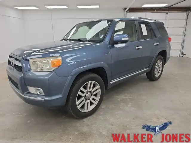 2013 Toyota 4Runner SR5 4WD V6's photo