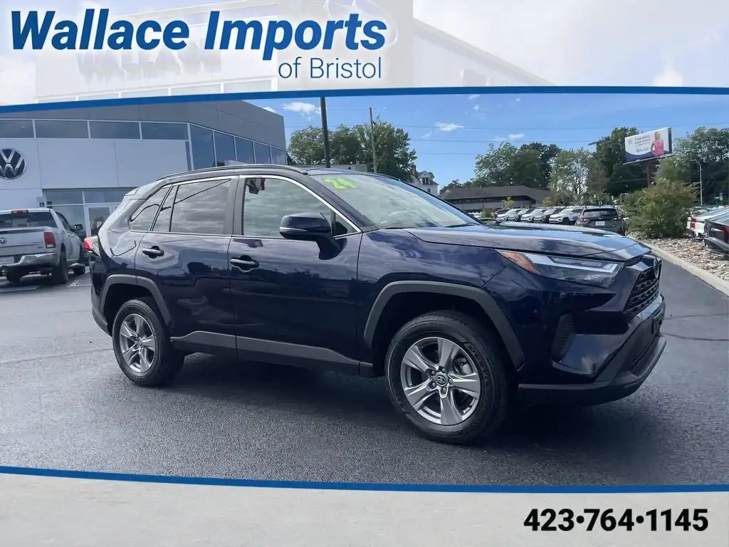2024 Toyota RAV4 XLE AWD's photo