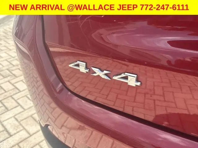 2025 Jeep Compass Limited 4X4 photo 4