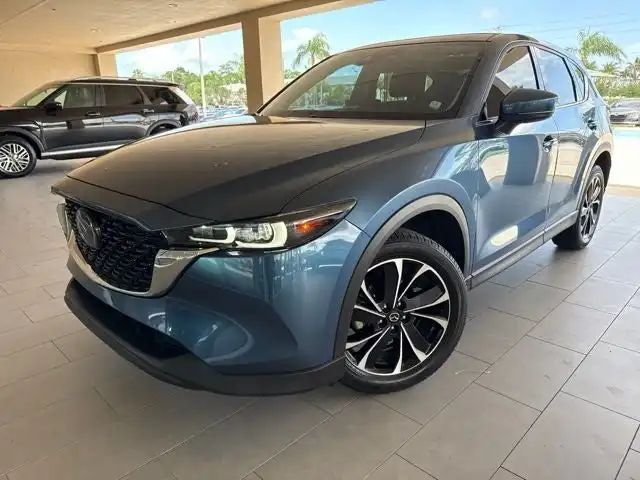 2023 Mazda CX-5 S Premium package Auto AWD's photo