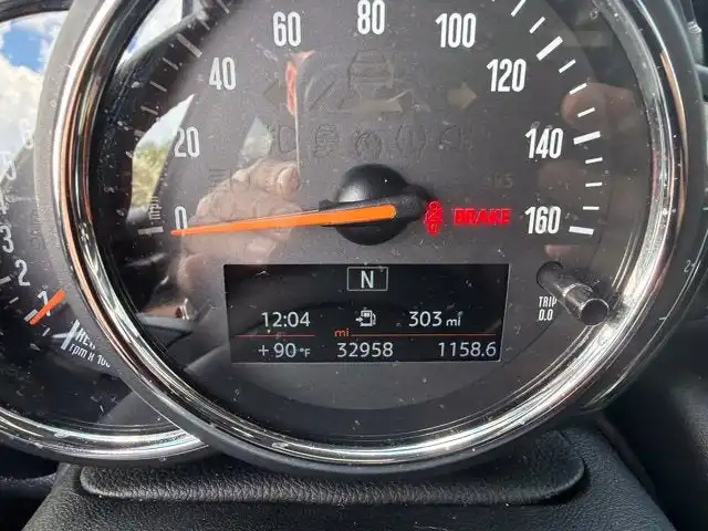 2019 MINI Hardtop Cooper S Signature's photo