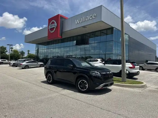 2026 Nissan Pathfinder Rock Creek 4WD's photo