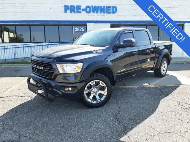 2021 RAM 1500 Big Horn/Lone Star 4x4 Crew Cab 5'7's photo