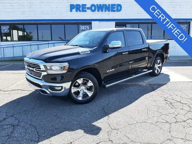 2020 RAM 1500 Laramie 4x4 Crew Cab 5'7's photo