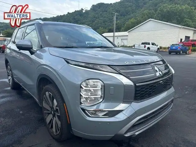 2025 Mitsubishi Outlander SEL S-AWC's photo