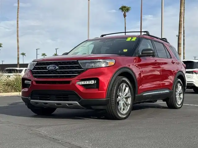 2022 Ford Explorer XLT RWD's photo