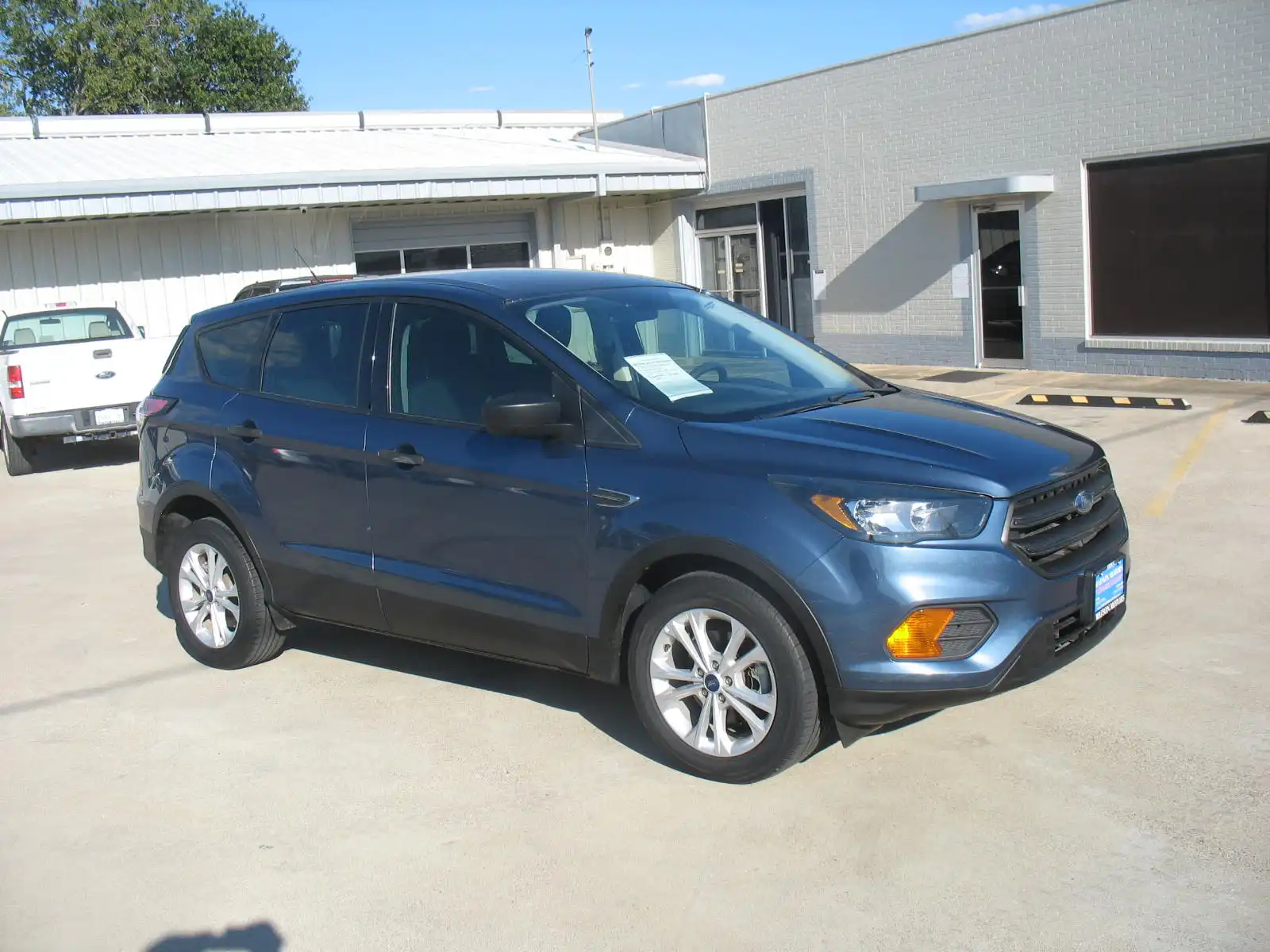 2018 Ford Escape S's photo