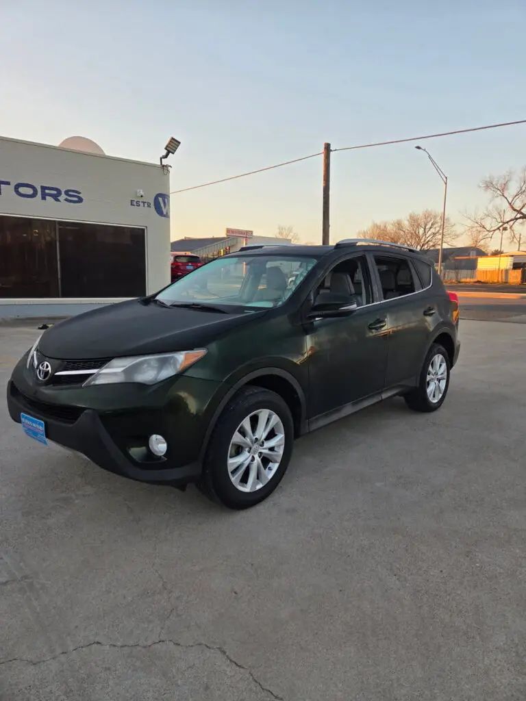 2013 Toyota RAV4 Limited photo 4