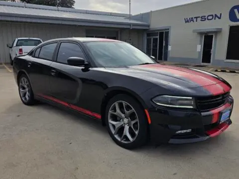 2015 Dodge Charger SXT photo 4