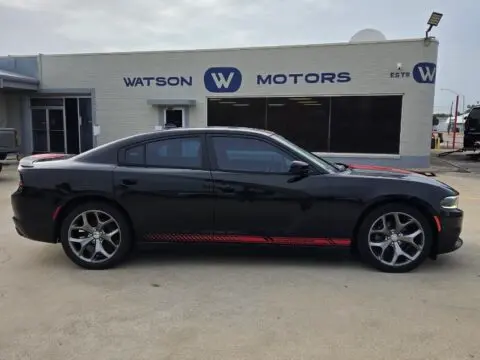2015 Dodge Charger SXT photo 5