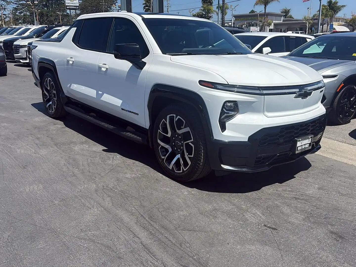 2024 Chevrolet Silverado EV RST's photo