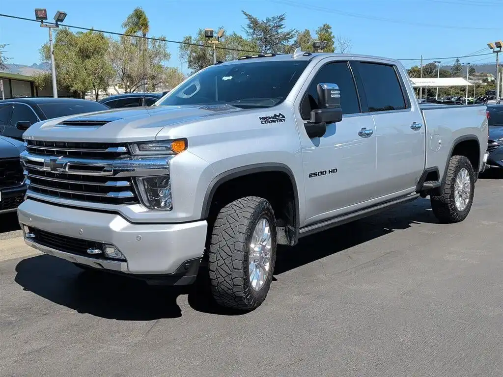 2022 Chevrolet Silverado HD High Country 4WD Crew Cab Standard Box's photo