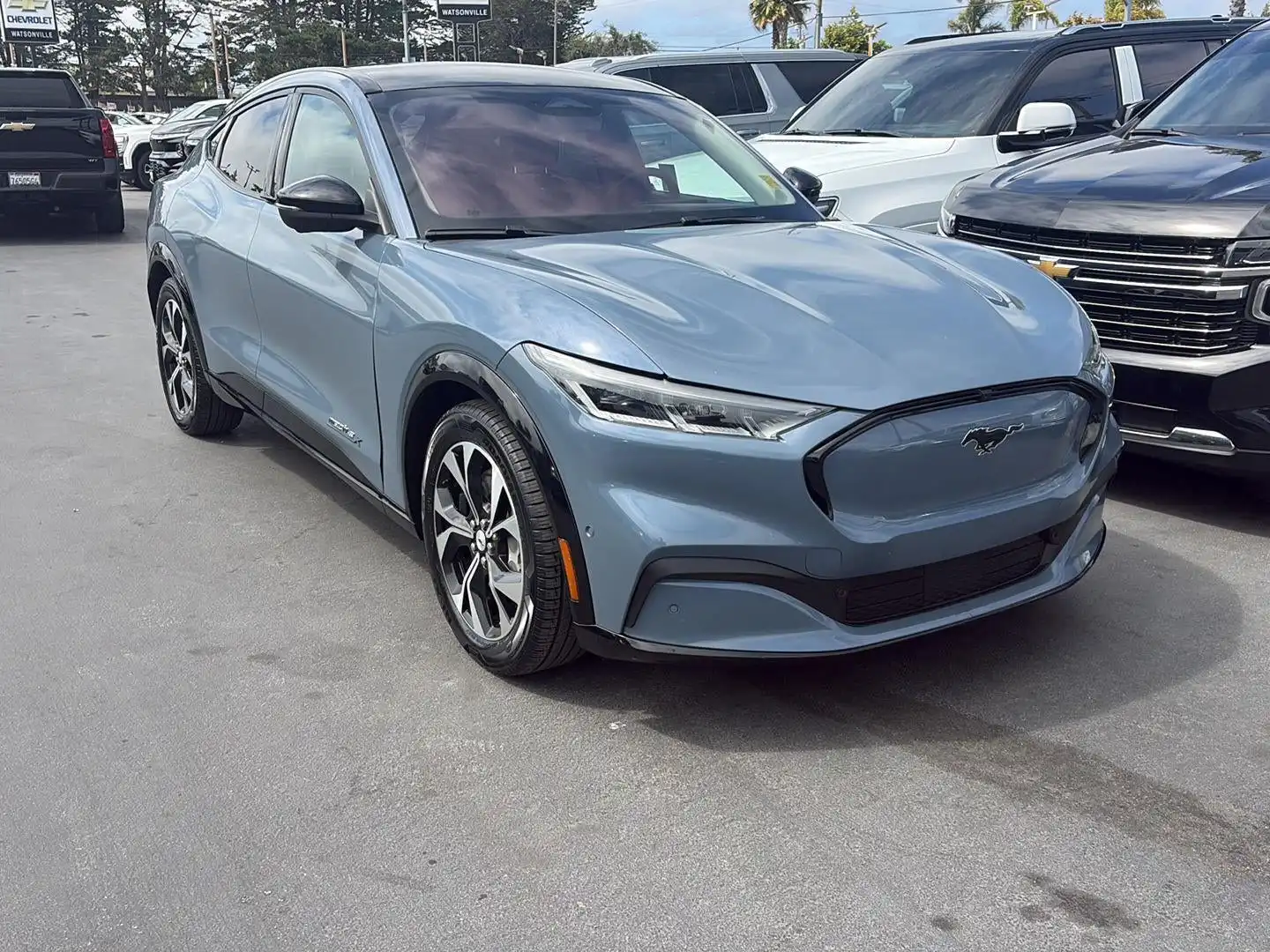 2023 Ford Mustang-Mach-e Premium's photo
