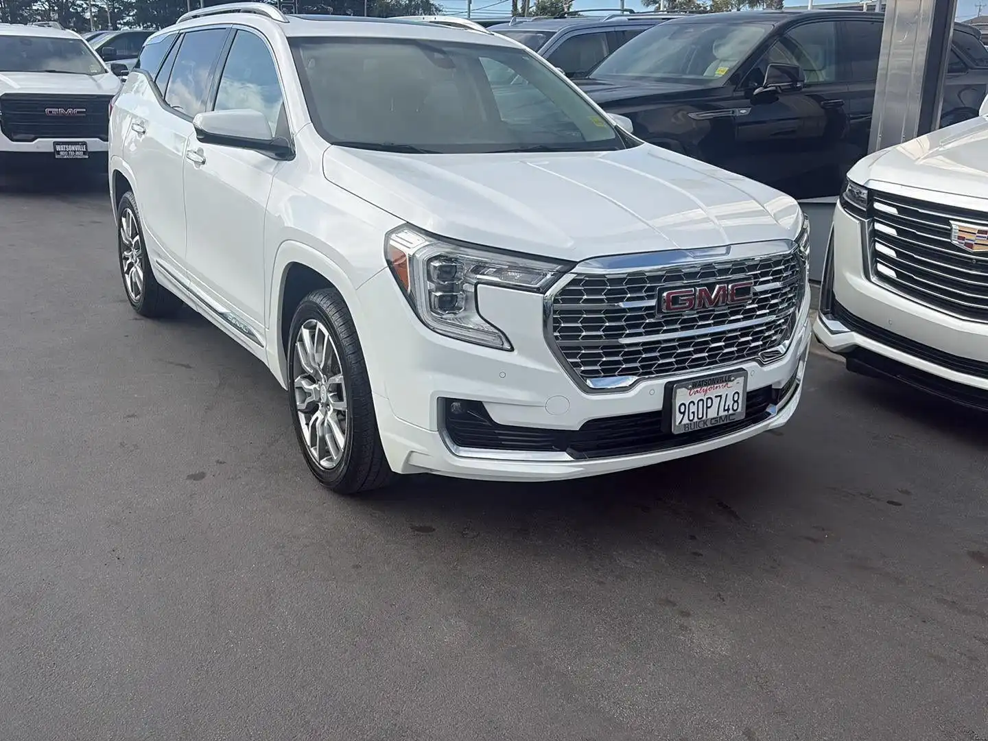 2023 GMC Terrain Denali AWD's photo