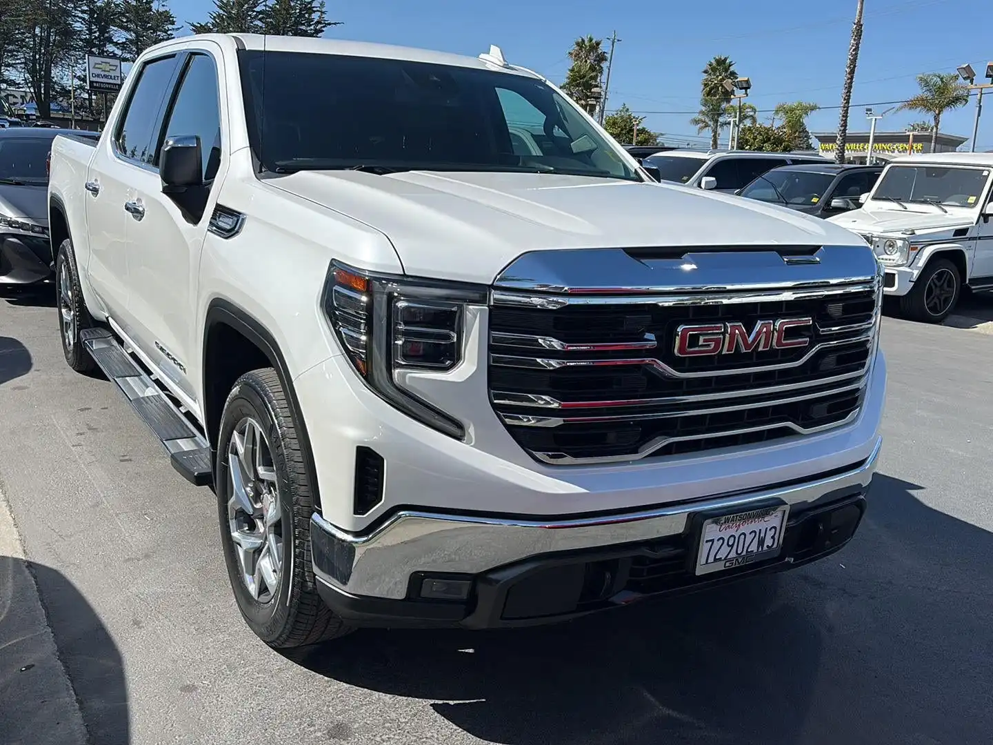 2023 GMC Sierra 2WD Crew Cab Short Box SLT's photo