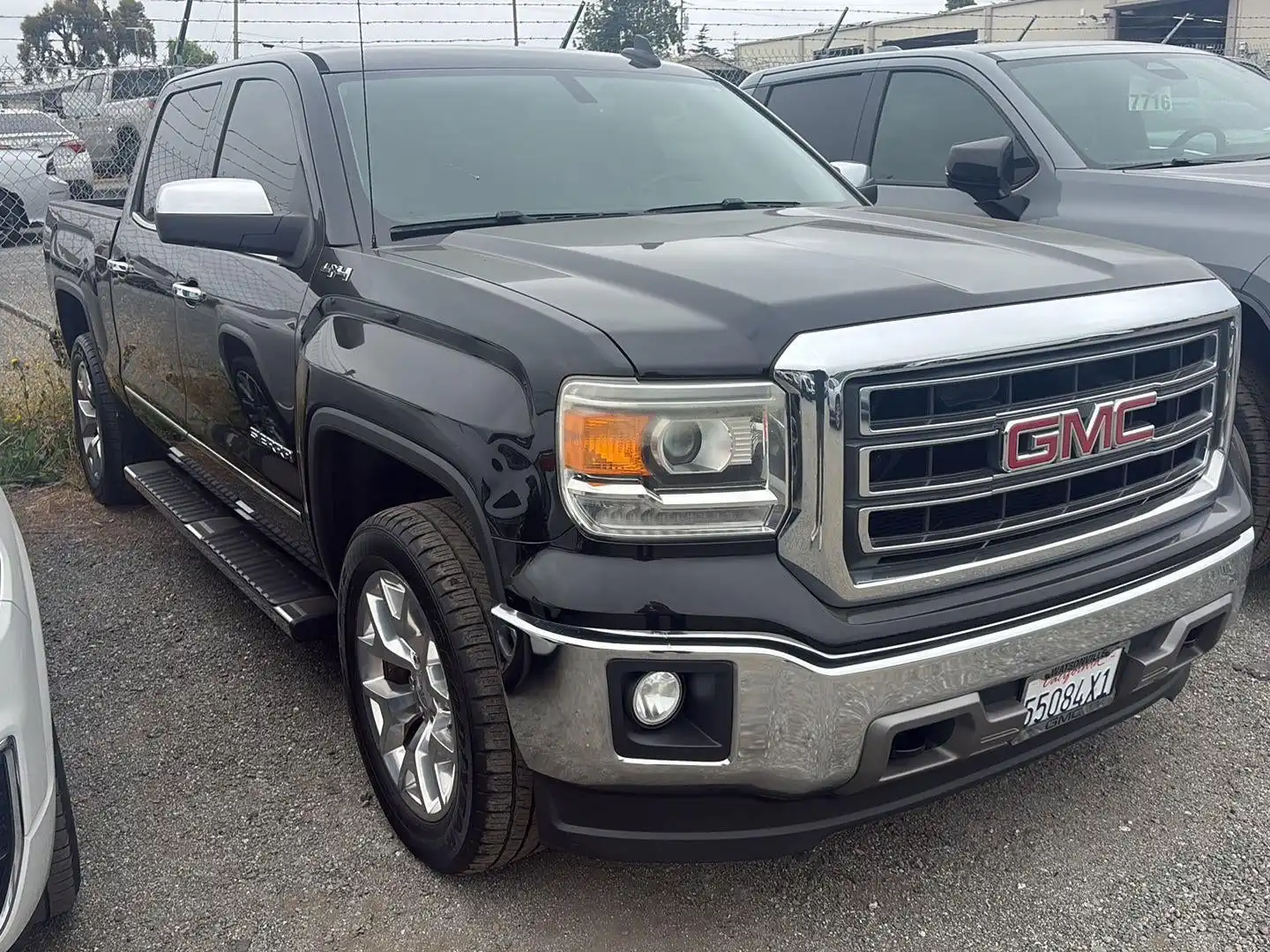 2015 GMC Sierra 4WD Crew Cab SLT SWB's photo