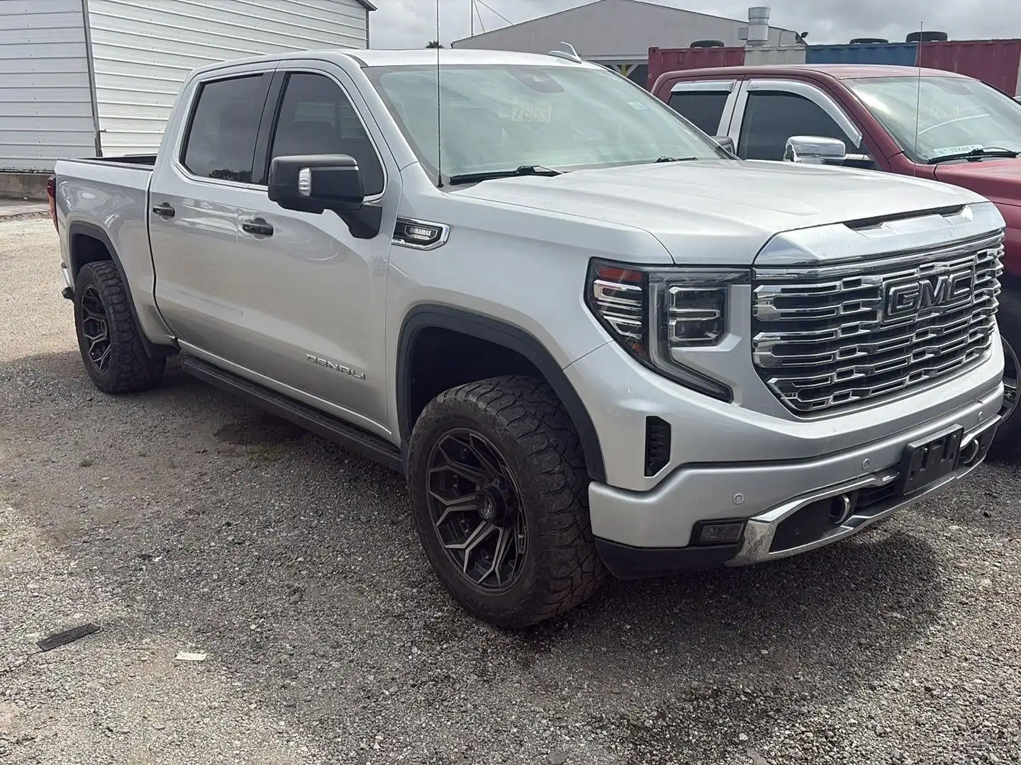 2022 GMC Sierra 4WD Crew Cab Short Box Denali's photo