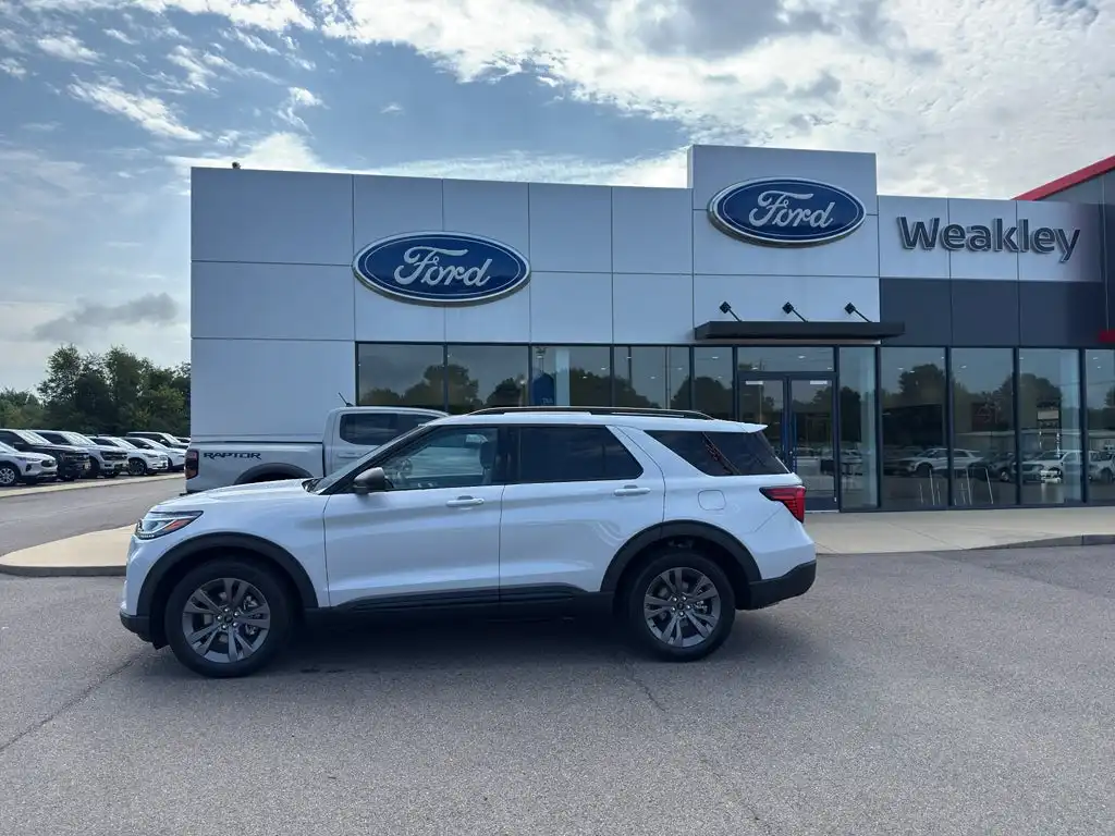 2026 Ford Explorer Active 4WD's photo