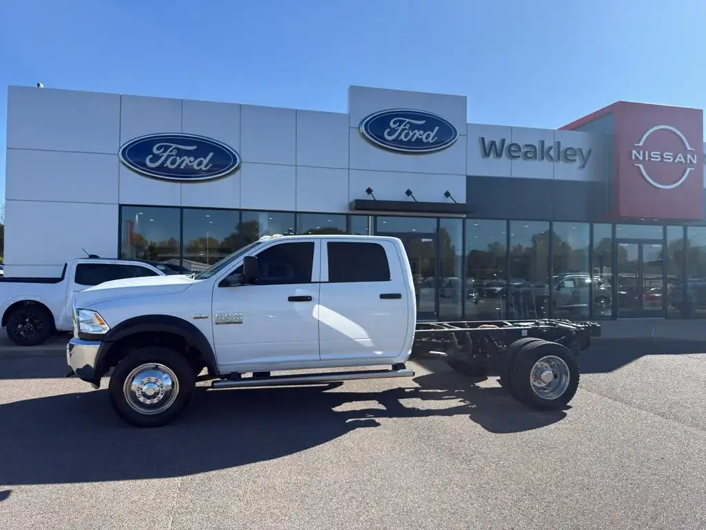 2016 RAM 4500 Tradesman 4X4 Crew Cab DRW 173" WB's photo